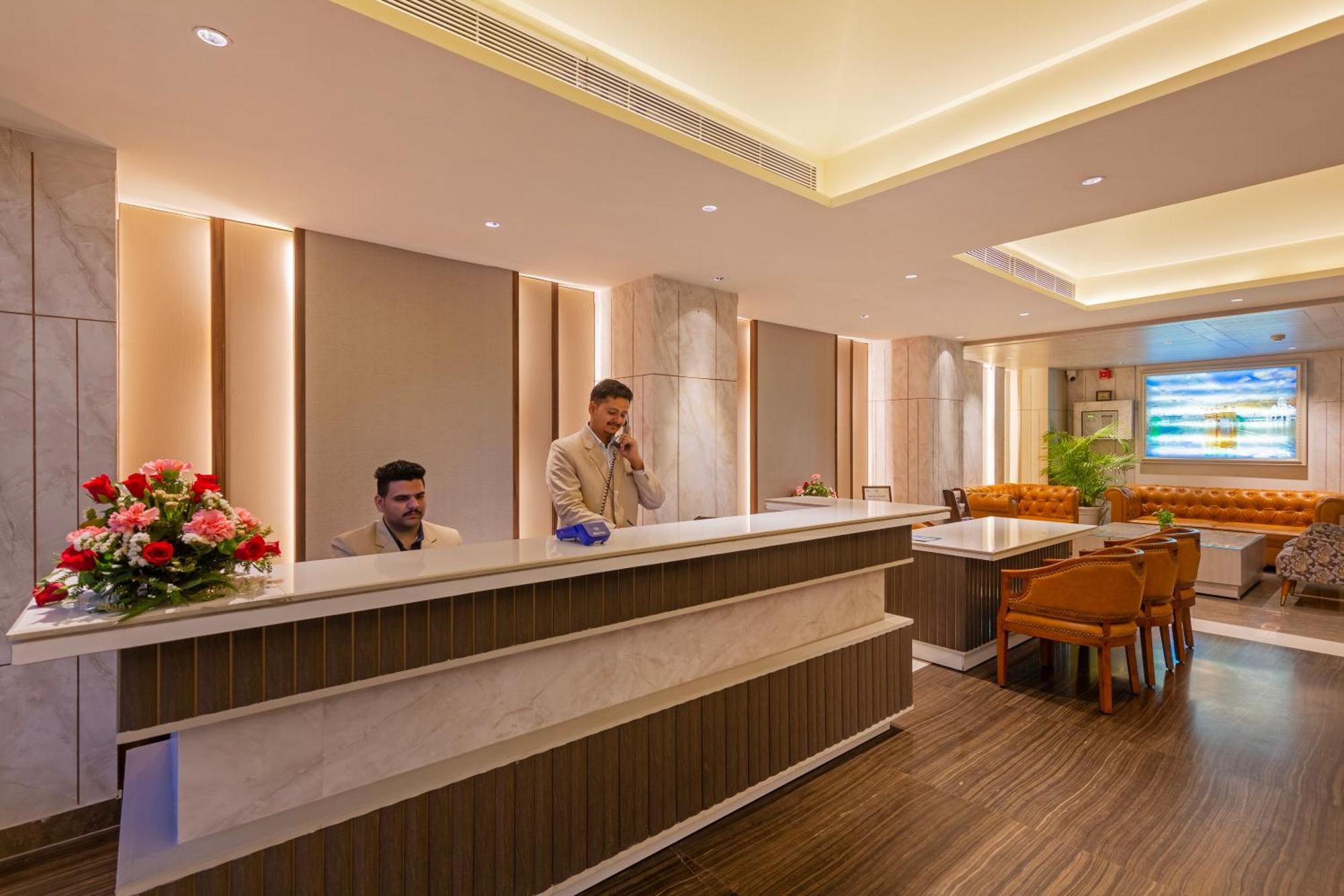 Sandoz Amritsar Near Golden Temple Exteriér fotografie